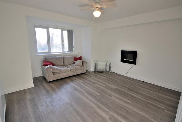 1 bedroom ground floor flat to rent - Photo 1