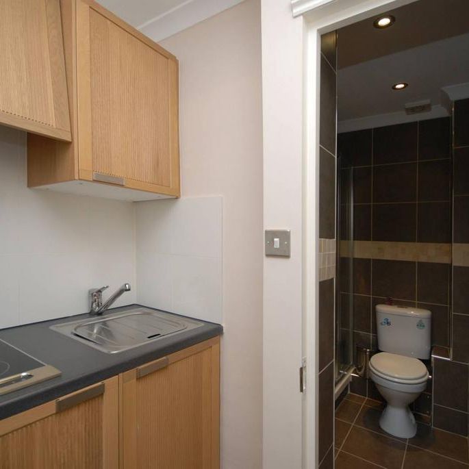 Studio to rent - Photo 1