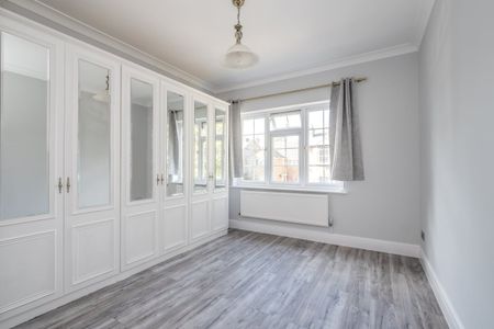 3 bedroom semi-detached house to rent - Photo 5