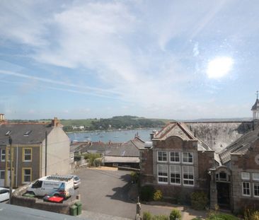 Clare Terrace, Falmouth - Photo 5