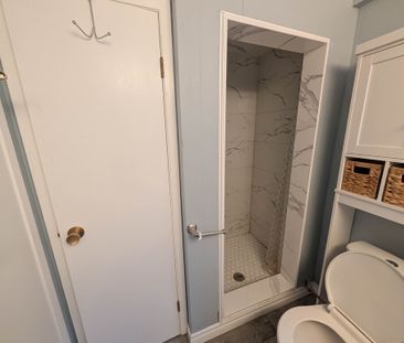 All Inclusive 3 Bedroom Lower unit in Welland! - Photo 5