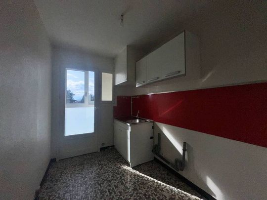 Location Appartement 2 pièces 41m² LE PONT DE CLAIX 38800 - Photo 1