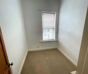 Jeremy Lane, Heckmondwike, West Yorkshire, WF16 - Photo 5