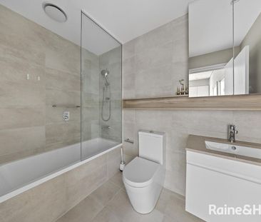 Sophisticated Living in the Heart of Edmondson Park - Photo 6