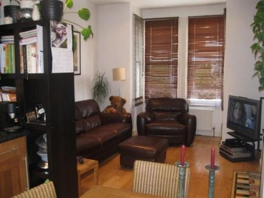 1 Bed Flat, Westerdale Road, SE10 - Photo 1