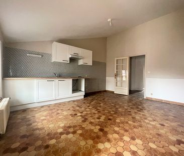 Location Appartement 3 pièces 159m² - Photo 4