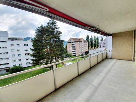 Ihr neues Zuhause: helle 4.5-Zimmer-Wohnung mit zwei Balkonen - Photo 2