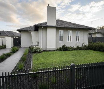 Freshly Updated Family Home in a Convenient Doveton Location - Photo 5