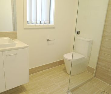 Modern 2-Bedroom Granny Flat in a Convenient Cherrybrook Location - Photo 2