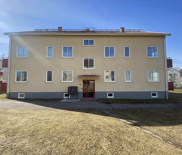 Vintergatan 12 - Photo 1