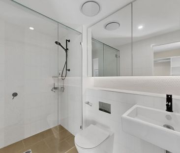 EXECUTIVE FULLY FURNISHED – DESIGNER INTERIORS - Photo 6