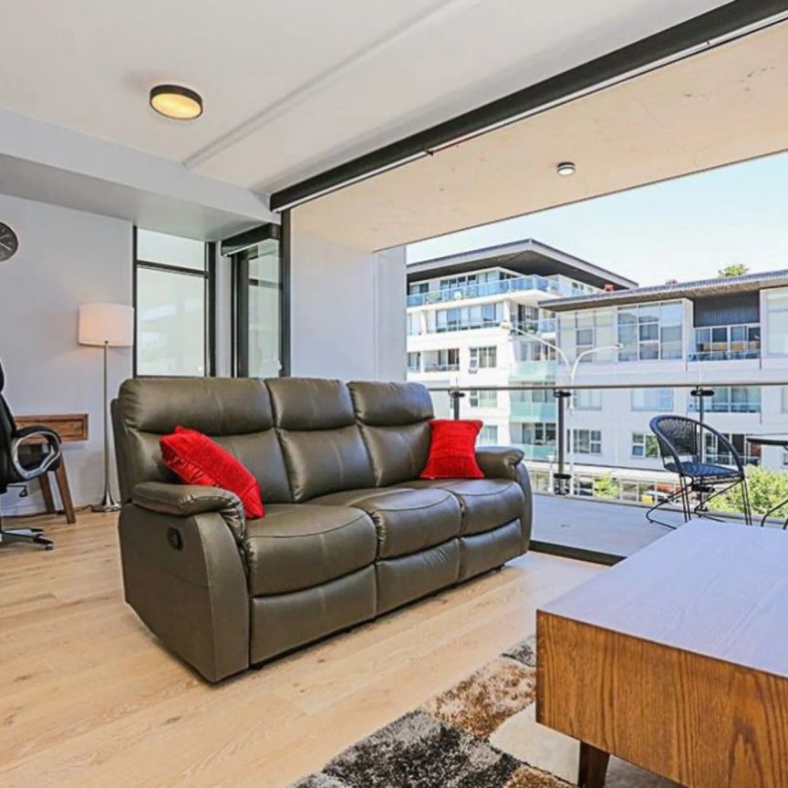 Fully Furnished & Equipped 2 Bedroom Apartment on the Kingston Foreshore - Photo 1