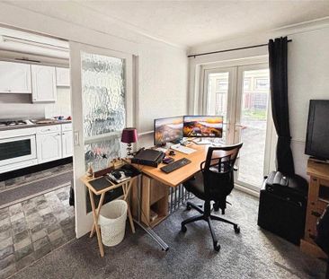 2 bedroom semi-detached house to rent - Photo 2