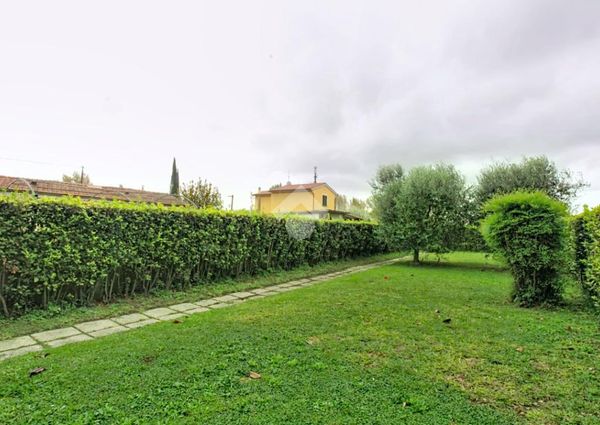 Casa indipendente in affitto