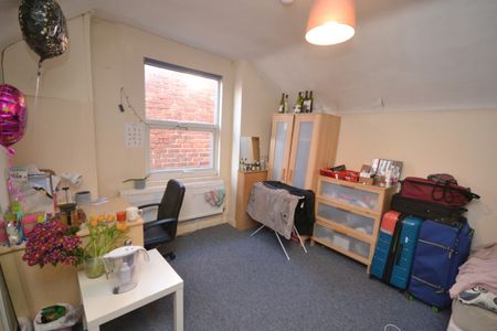 1 bed Mid Terraced House for Rent - Photo 3