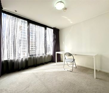 1609/668 Bourke Street - Photo 4