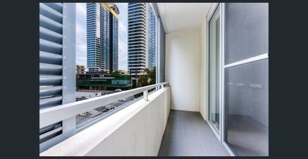 Furnished Two Bedroom Split-level Apartment For Lease - Photo 5