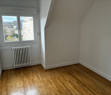 CAEN - F5 de 82 m² - Photo 2