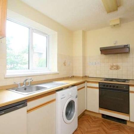 Sidney Road, Staines-upon-thames, TW18 - Photo 3