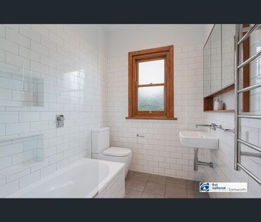 37 Raglan Street, Tamworth, NSW 2340 - Photo 1