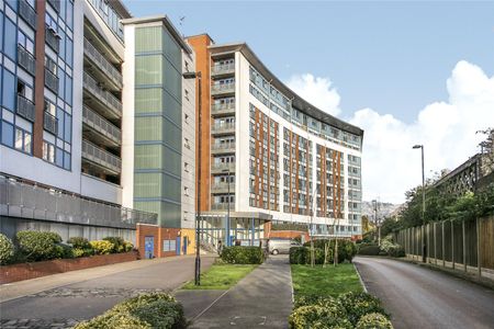 Meath Crescent, Bethnal Green, London, E2 0QA - Photo 2