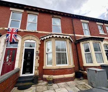 3 bedroom House To Let - Photo 5