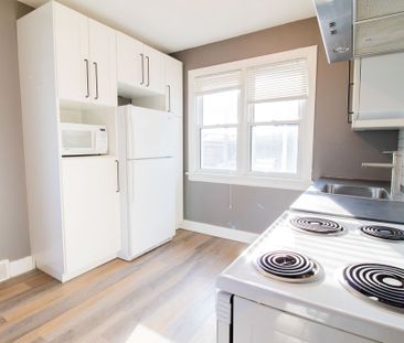 Bright & Spacious 2-Bedroom Apartment in St. Catharines! - Photo 3