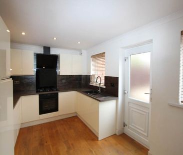 3 bedroom house to rent - Photo 3