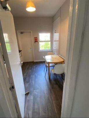 Luccombe Hill, Redland, Bristol - Photo 1