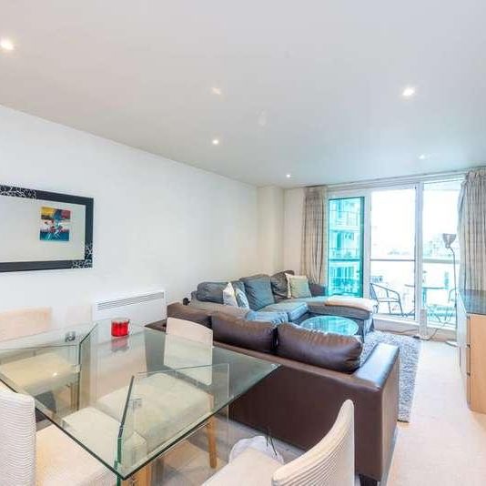 Ensign House, Vauxhall, SW8 - Photo 1