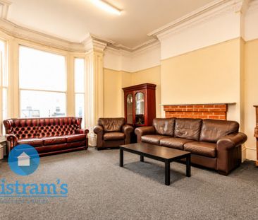 7 bed End Terraced House for Rent - Photo 1