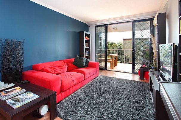 Unit 12/106 Linton Street, Kangaroo Point. - Photo 1