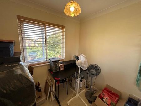 3 bedroom semi-detached house to rent - Photo 3