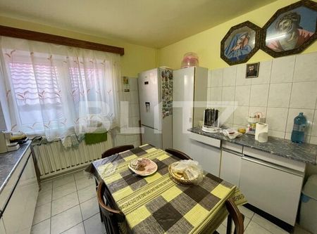 Garsoniera, 35 mp, pat matrimonial, zona UMF - Photo 3