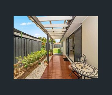 Executive style home in the perfect location!! - Photo 6