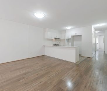 Modern and Spacious Security Apartment - Photo 4