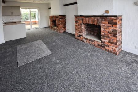 2 bedroom semi-detached house to rent - Photo 5