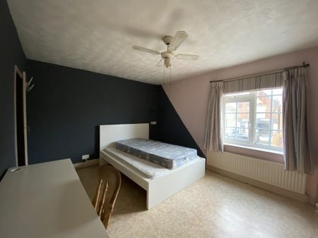 3 bedroom terraced house to rent - Photo 4