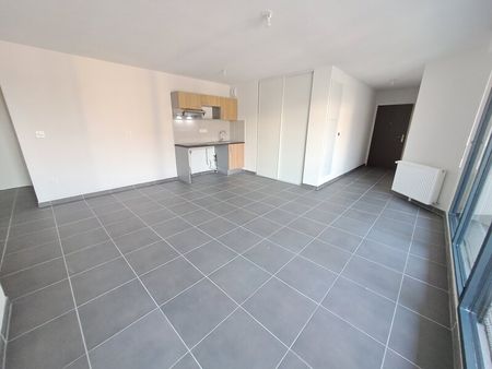 Location Appartement 3 pièces 65m² ARPAJON 91290 - Photo 3