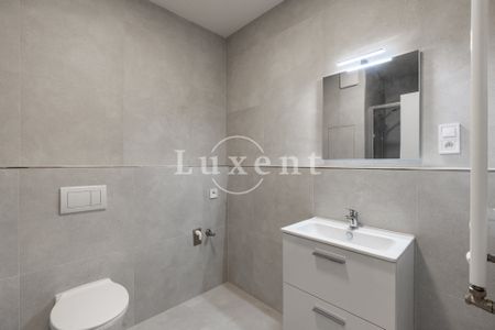Pronájem bytu 1+kk a garsoniéry 30 m², Poděbradská 1067, Praha - Photo 5