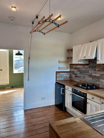 2 Bed Terraced House, Hangingwater Road, S11 - Photo 5