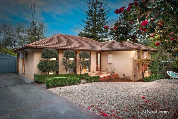 3 Stirling Road, CROYDON - Photo 1
