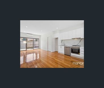 2/10 Huxtable Avenue, Altona North, Vic 3025 - Photo 2