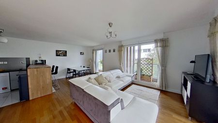 Location Appartement 4 pièces 85m² - Photo 2
