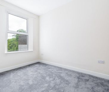 4 bedroom maisonette to rent - Photo 4