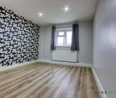 1 BEDROOM Apartment - First Floor - Photo 2