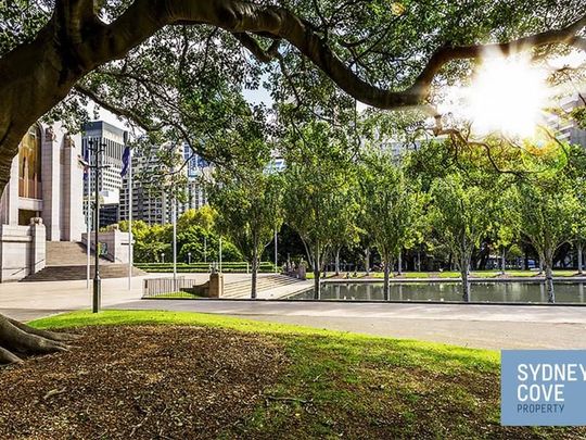 UNBEATABLE LOCATION | Unfurnished - Photo 1