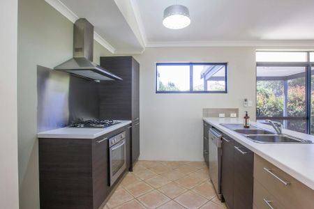 LOW MAINTENANCE HOME IN DALYELLUP - Photo 3