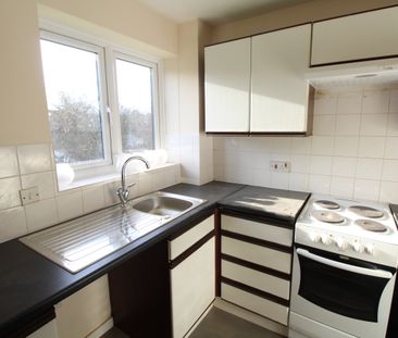 2 bedroom apartment to rent Rodeheath, Luton, LU4 - Photo 2
