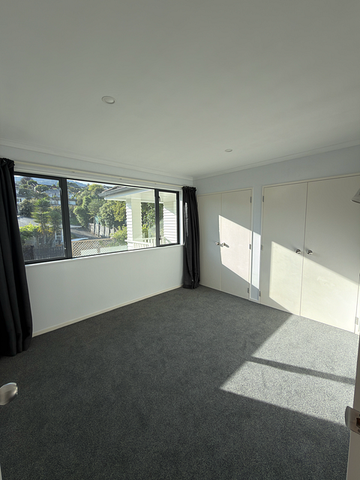 Bright, Comfortable 3 Bedroom Home - Photo 5